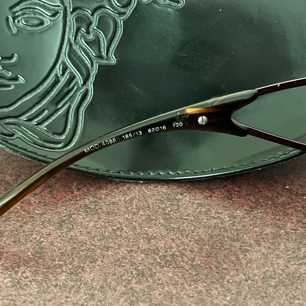 Versace Sunglasses - Style 4086 - Brown / Light Violet - Y2K - Picture 5 of 10